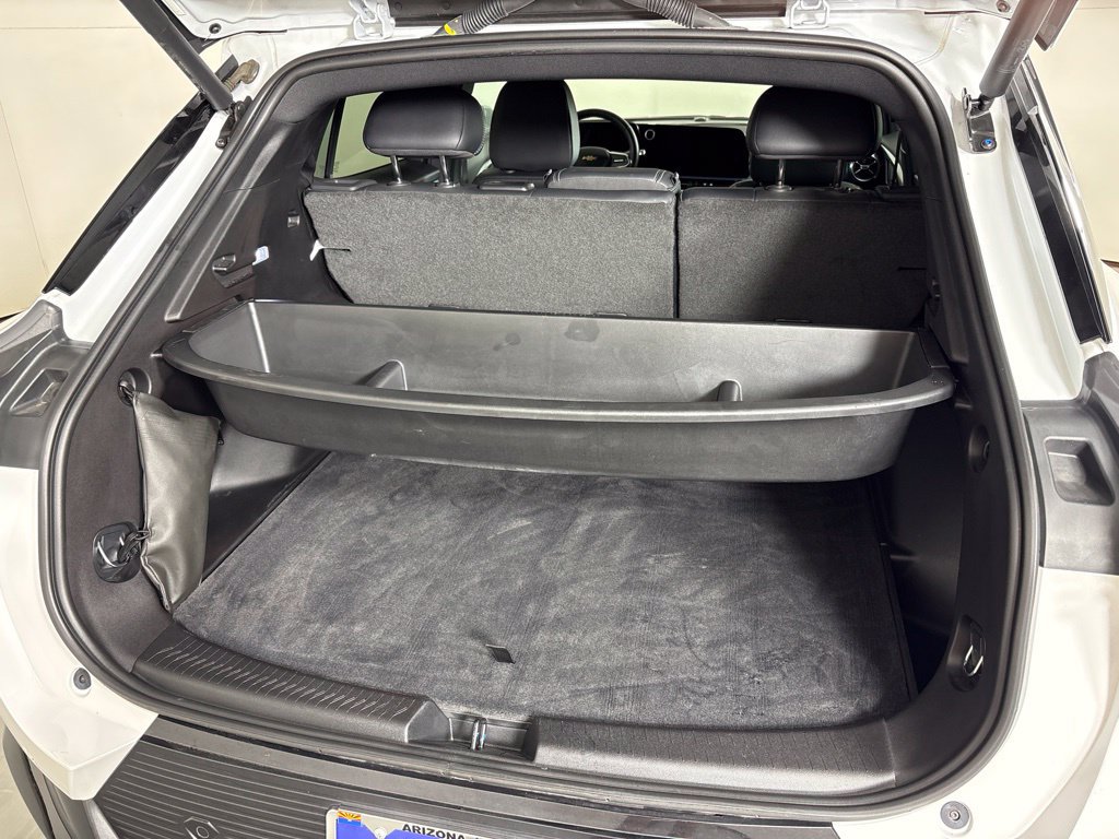 Used 2024 Chevrolet Equinox EV LT w/ LPO, Active Package FWD image 20