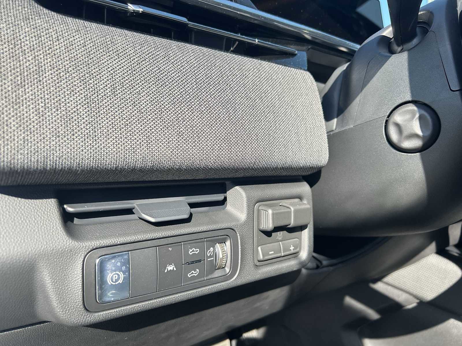 New 2026 GMC Sierra EV Elevation w/ Premium Package AWD/4WD image 17