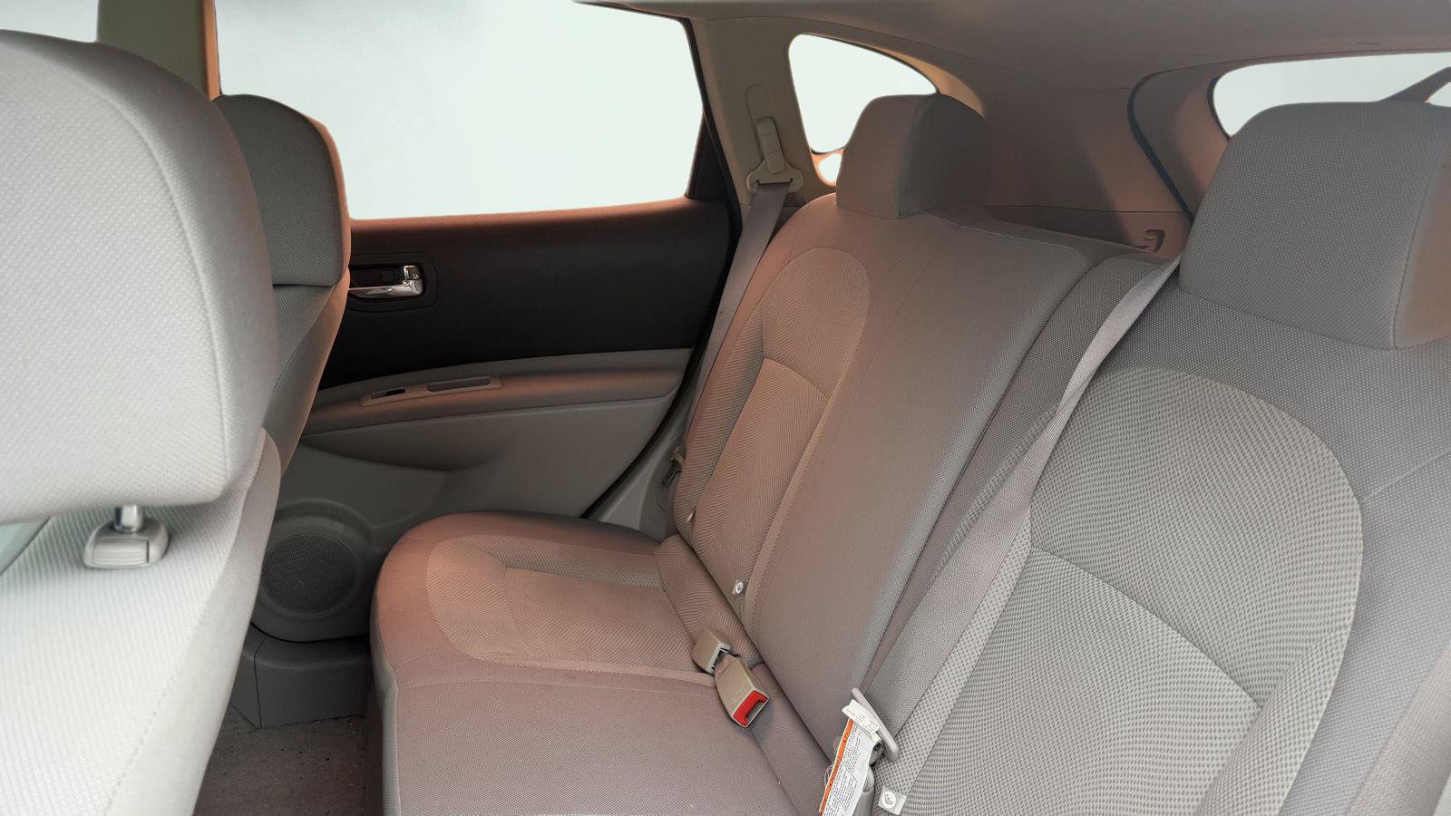 Used 2013 Nissan Rogue S AWD/4WD image 29