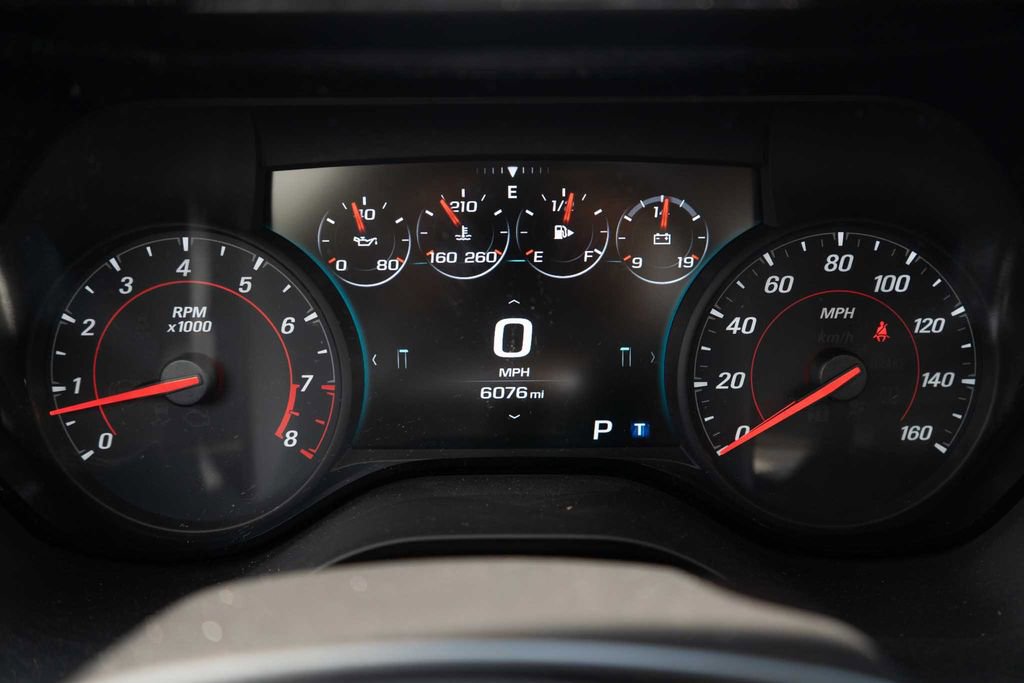 Used 2018 Chevrolet Camaro LT RWD image 24