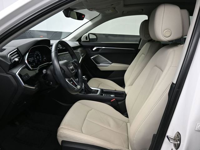 Used 2019 Audi Q3 2.0T Premium Plus w/ Premium Plus Package AWD/4WD image 10