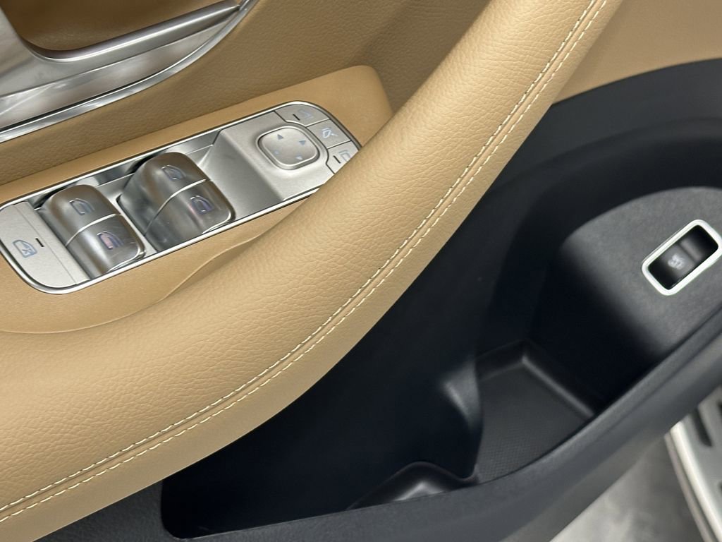 New 2026 Mercedes-Benz GLS 580 4MATIC image 11