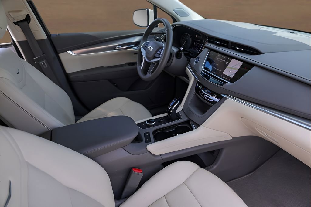 Certified 2024 Cadillac XT5 Premium Luxury w/ Technology Package FWD image 31