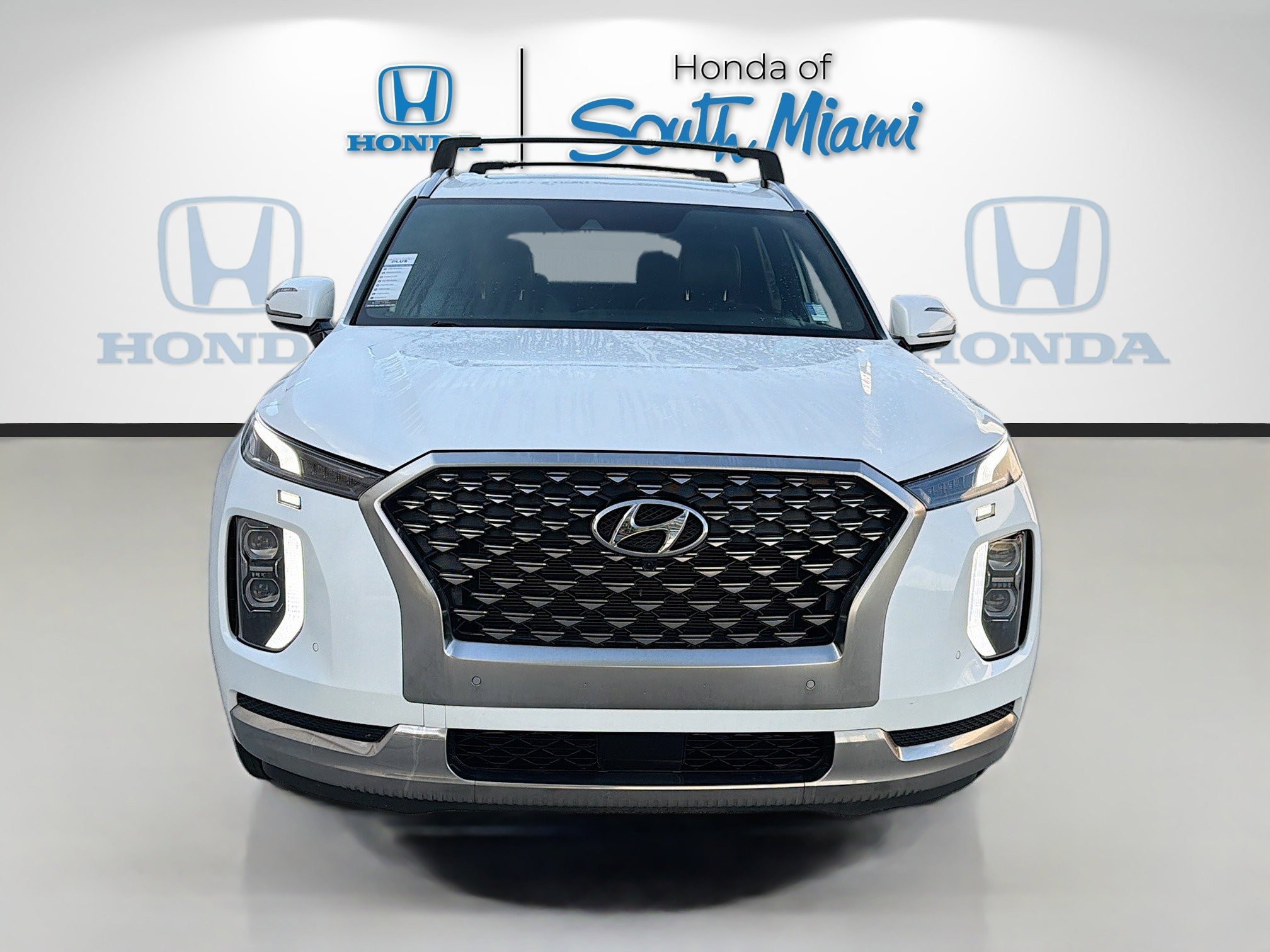 Used 2022 Hyundai Palisade Calligraphy image 2