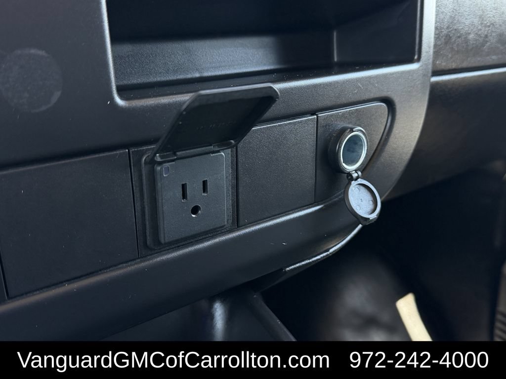 Used 2025 Chevrolet Express 3500 Extended w/ Driver Convenience Package RWD image 23