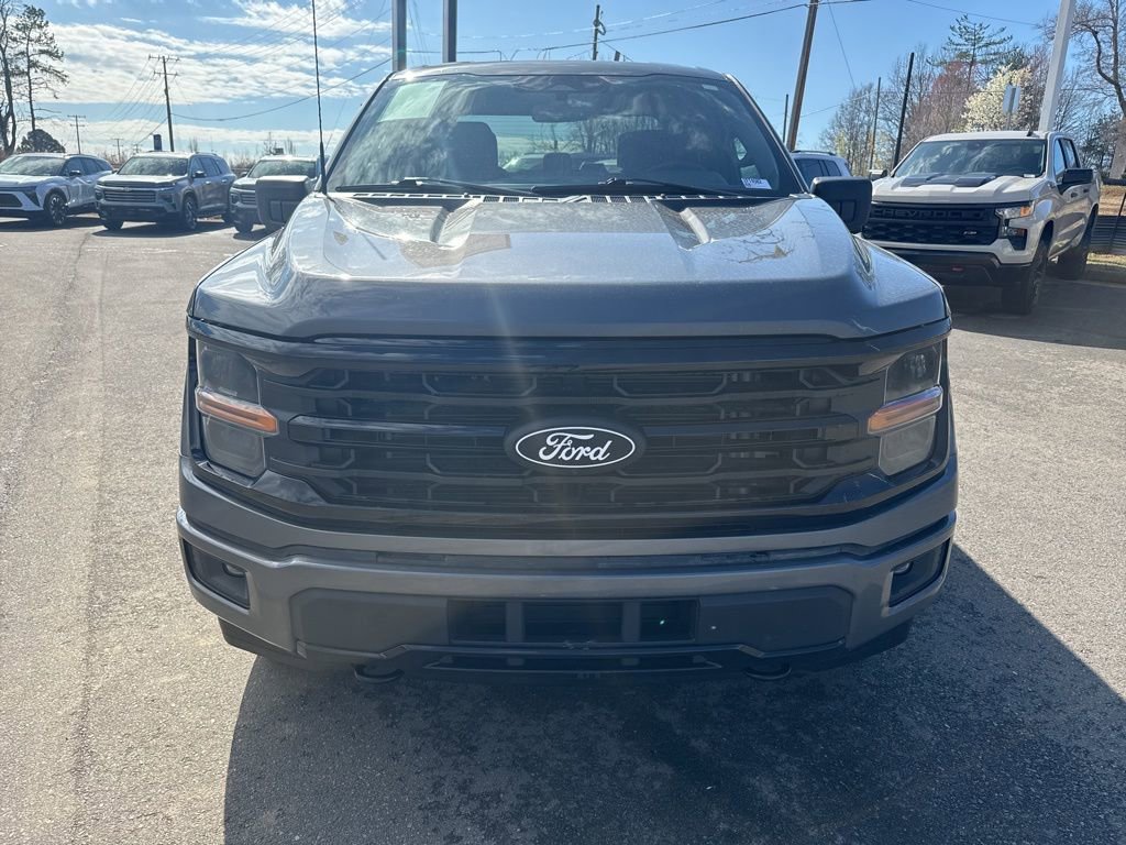 Used 2024 Ford F150 XLT w/ XLT Black Appearance Package image 8
