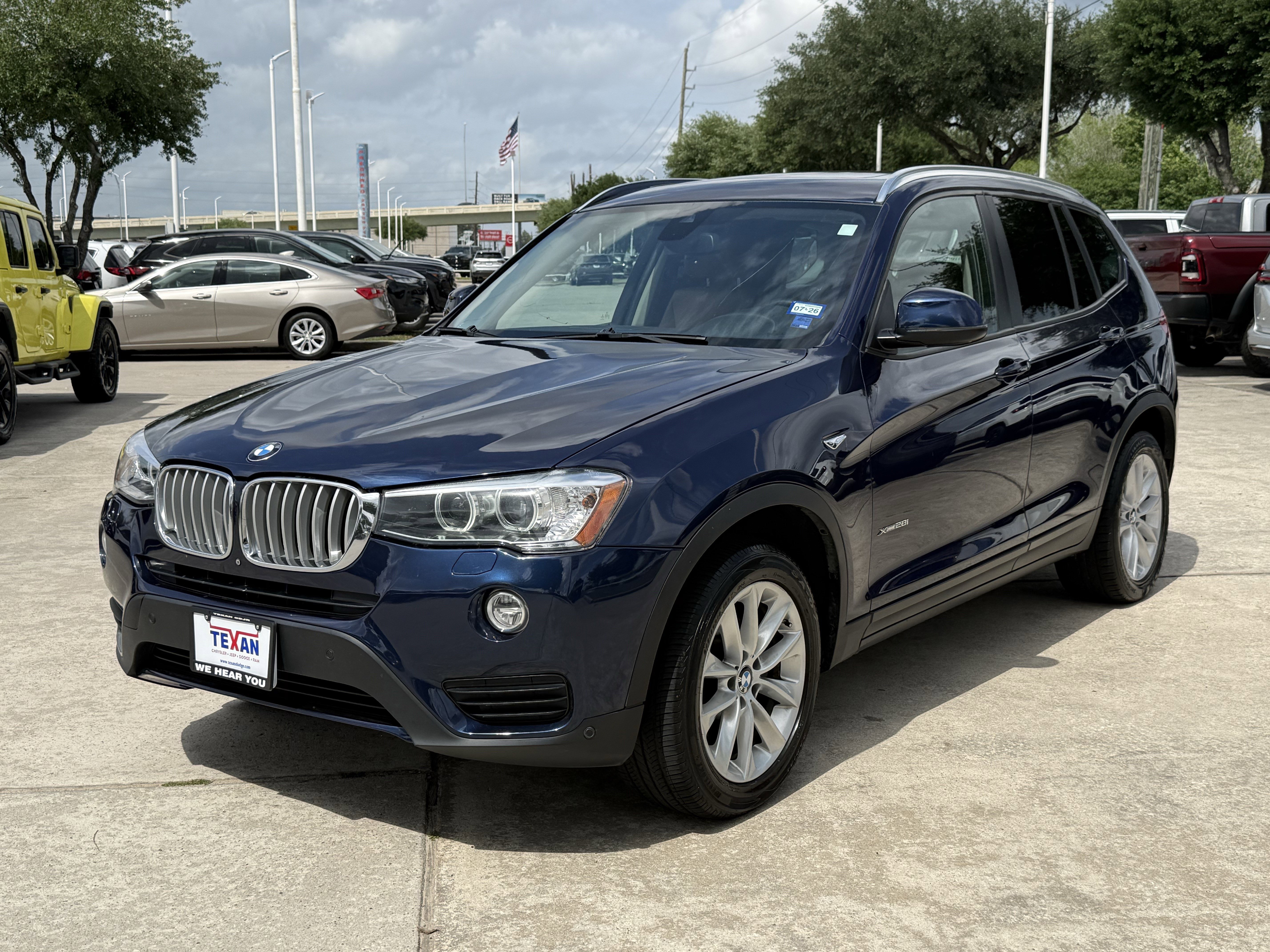 Used 2017 BMW X3 xDrive28i AWD/4WD image 9