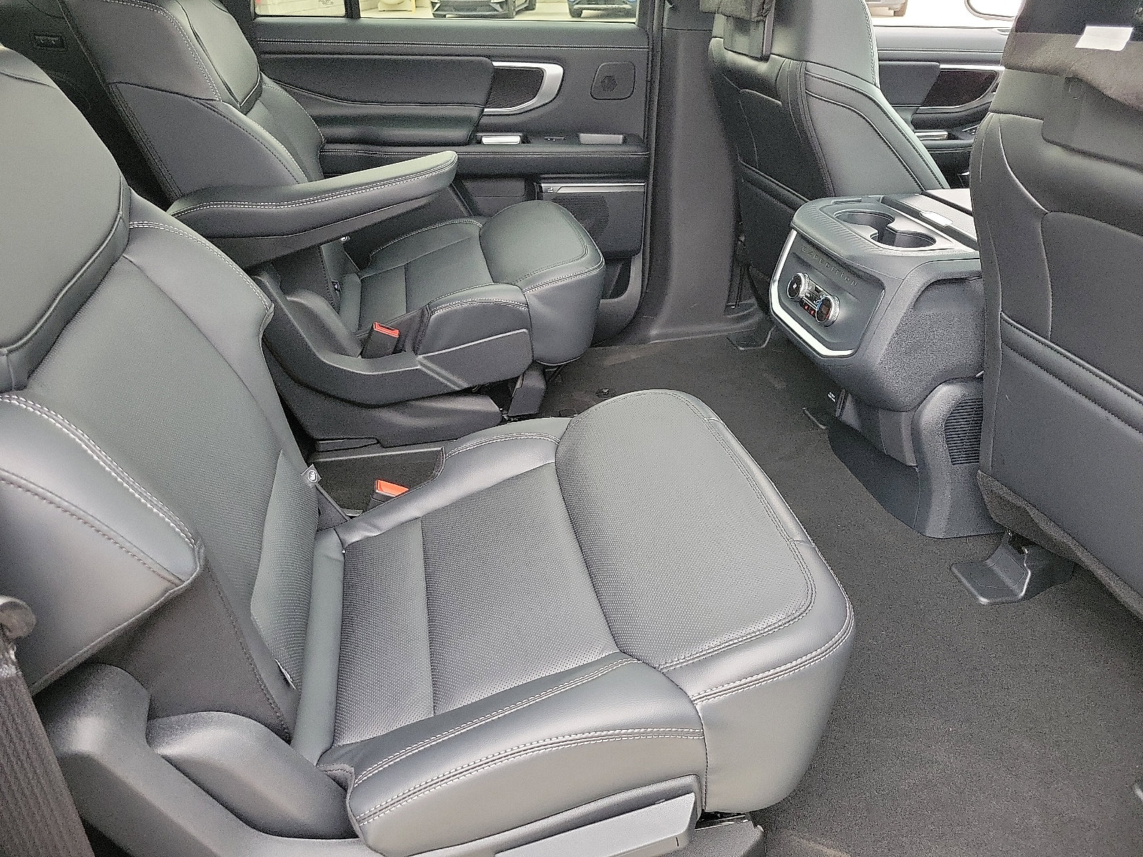 New 2026 Ford Expedition Max Platinum AWD/4WD image 18