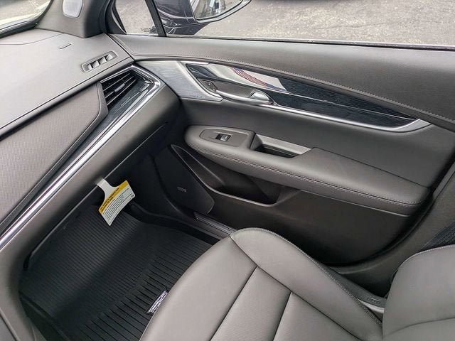 New 2026 Cadillac XT5 Premium Luxury w/ Driver Assist Package AWD/4WD image 15