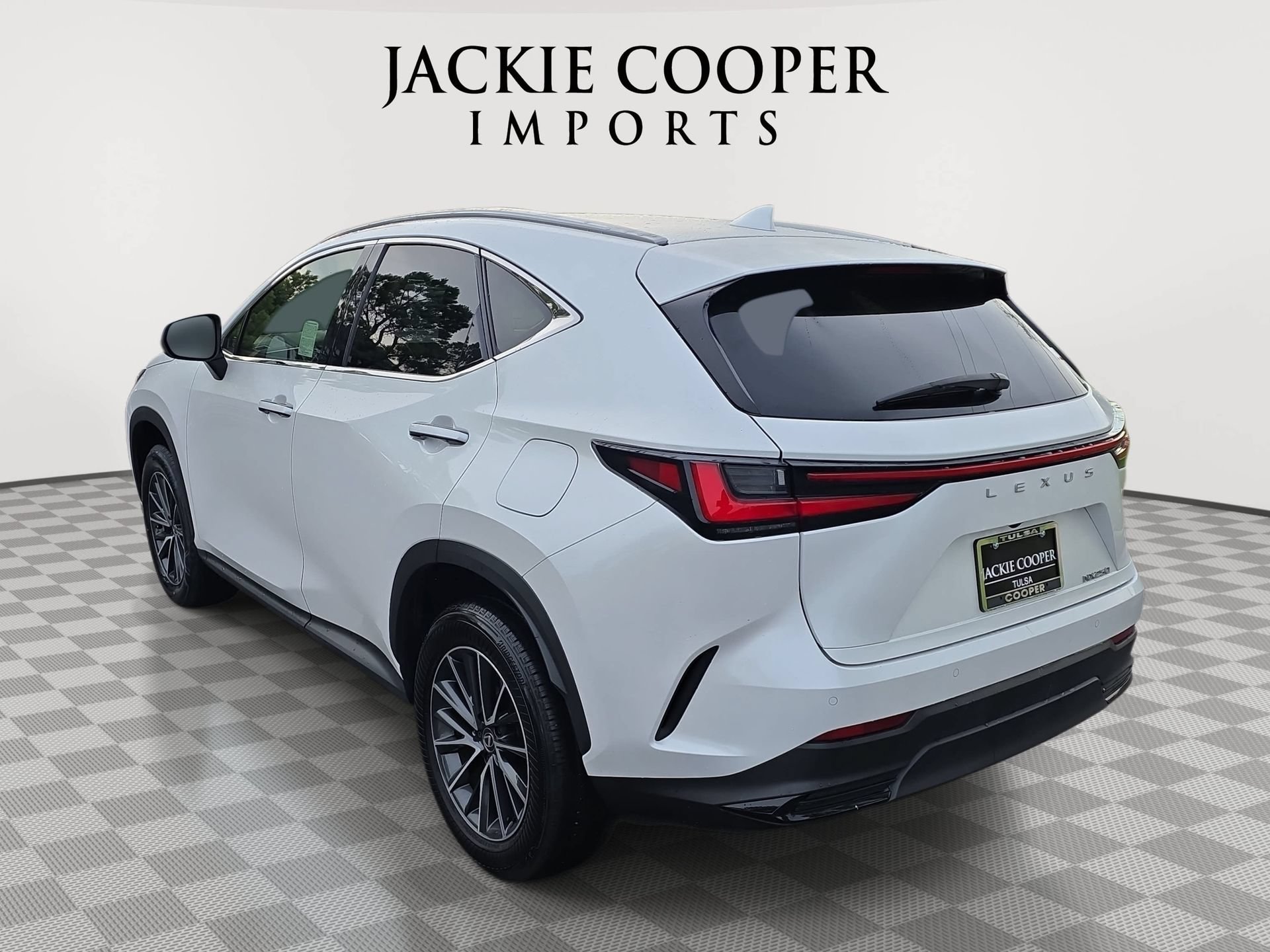 Used 2025 Lexus NX 250 FWD image 7