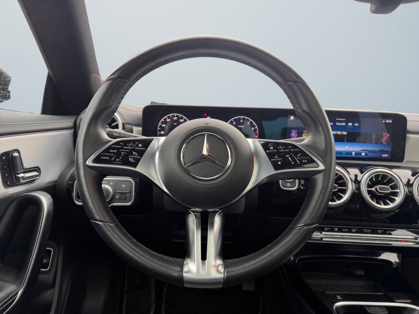 Used 2025 Mercedes-Benz CLA 250 4MATIC image 14