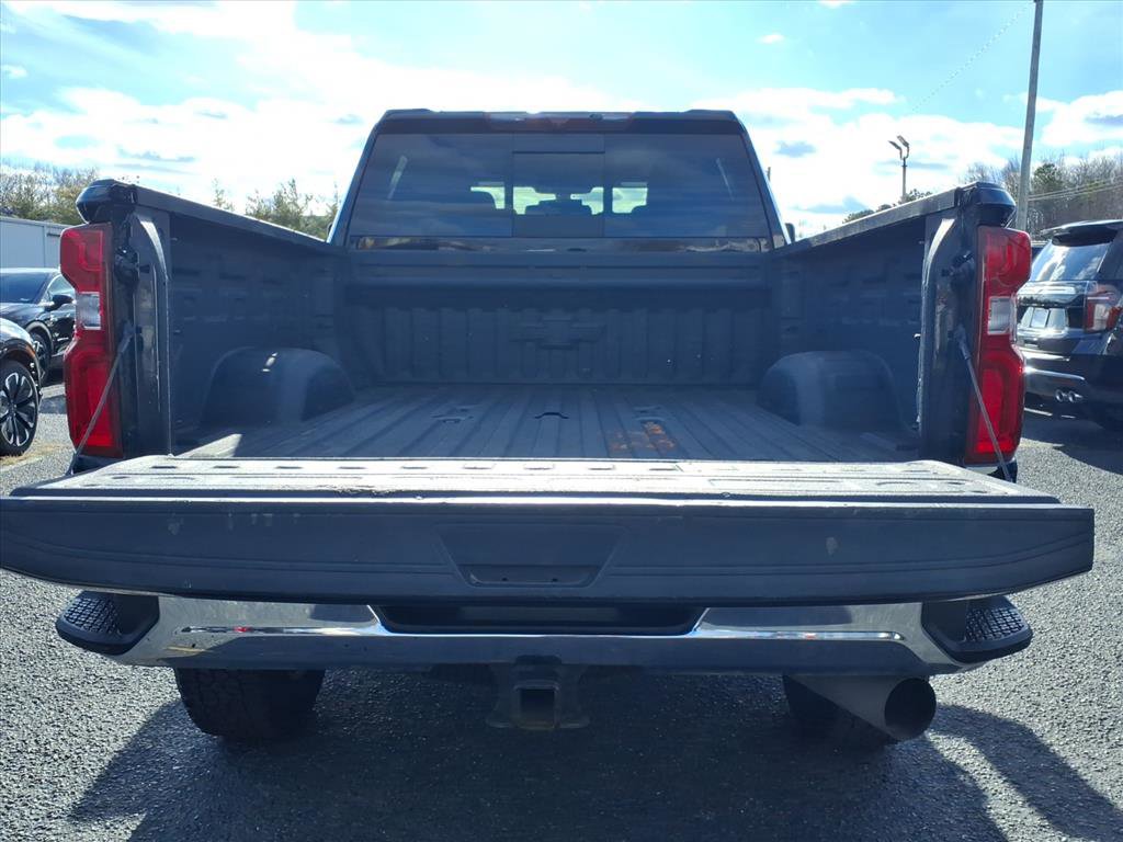 Used 2023 Chevrolet Silverado 3500 LTZ image 8