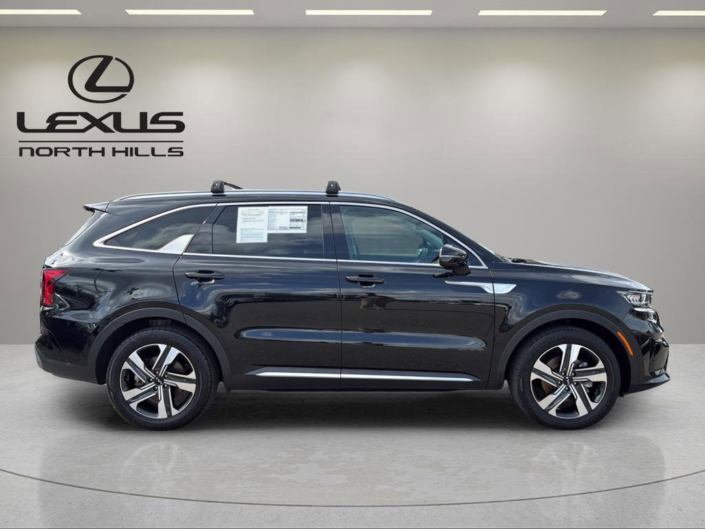 Used 2023 Kia Sorento EX w/ Panoramic Sunroof Package image 5