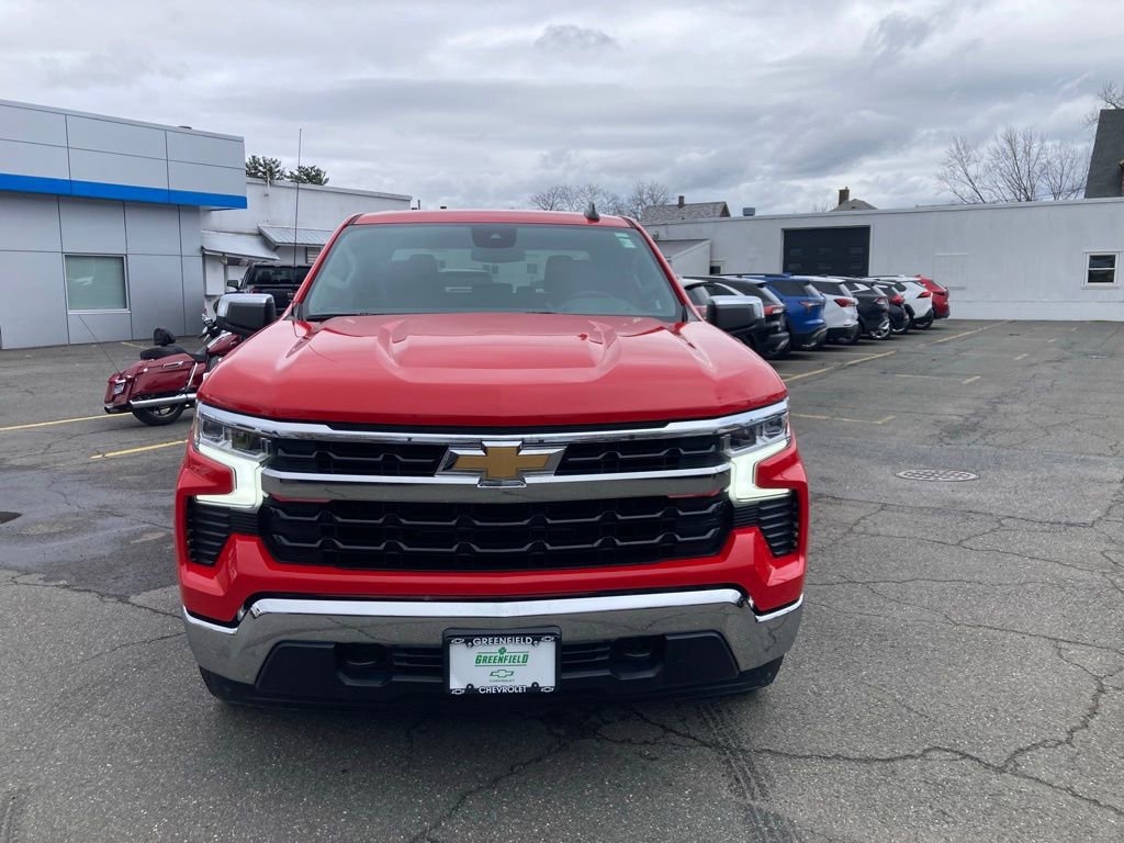 Used 2023 Chevrolet Silverado 1500 LT AWD/4WD image 2