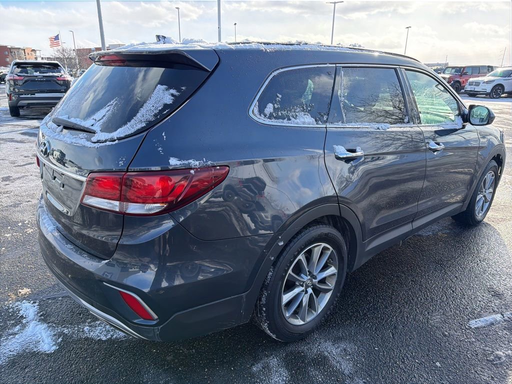 Used 2017 Hyundai Santa Fe SE image 15
