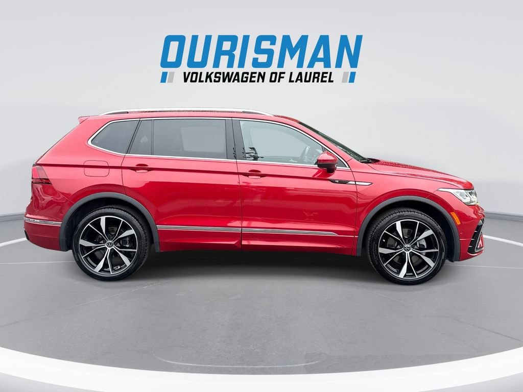 Used 2024 Volkswagen Tiguan SEL R-Line AWD/4WD image 9