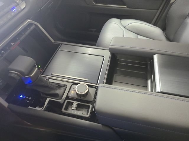 New 2026 Toyota Sequoia Platinum AWD/4WD image 29