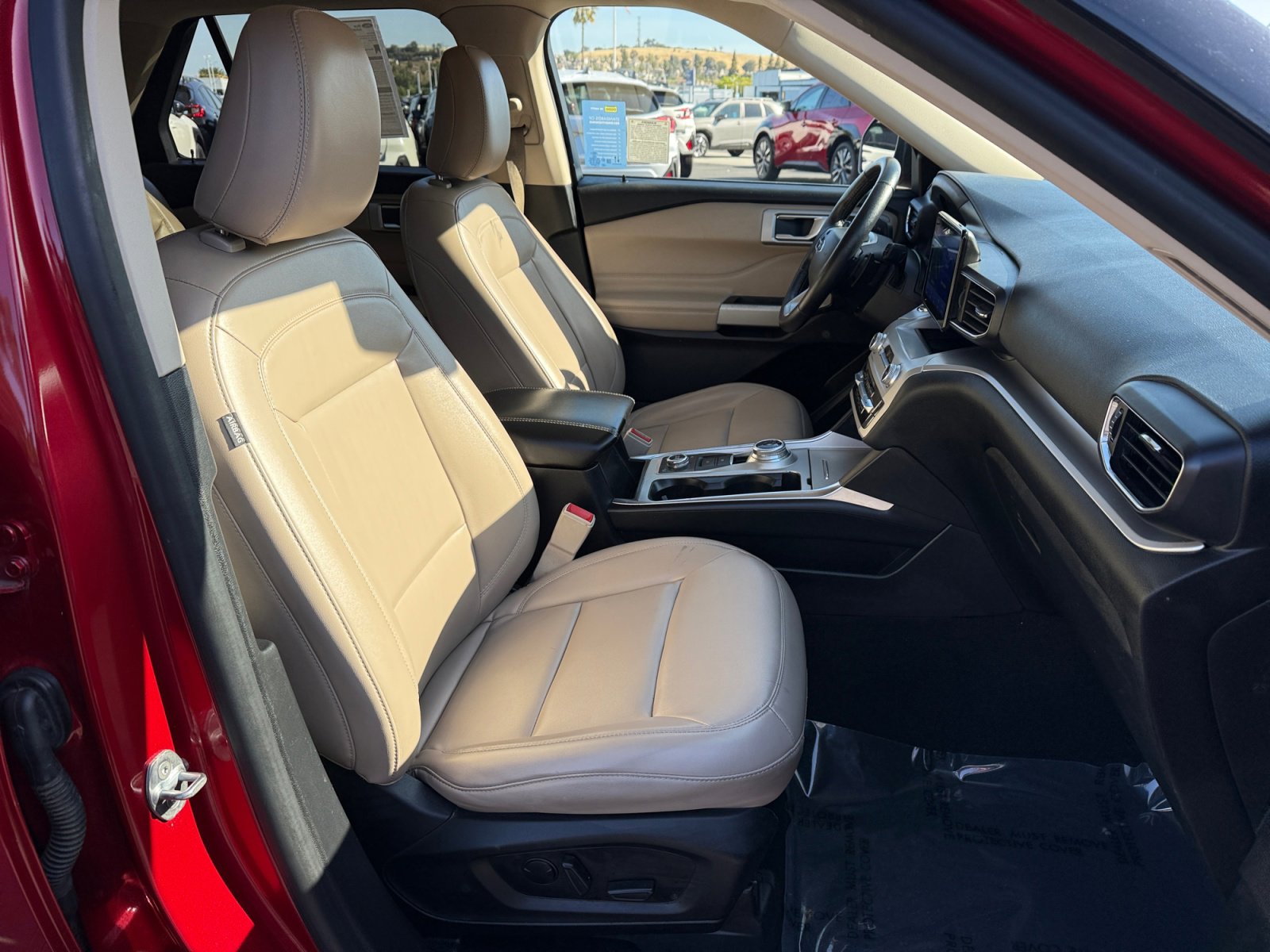 Certified 2021 Ford Explorer XLT w/ Equipment Group 202A image 20