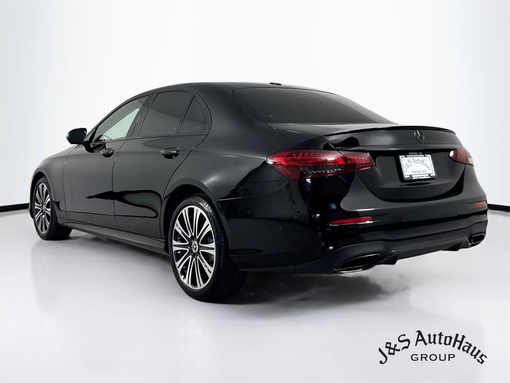 Used 2023 Mercedes-Benz E 350 4MATIC Sedan image 5