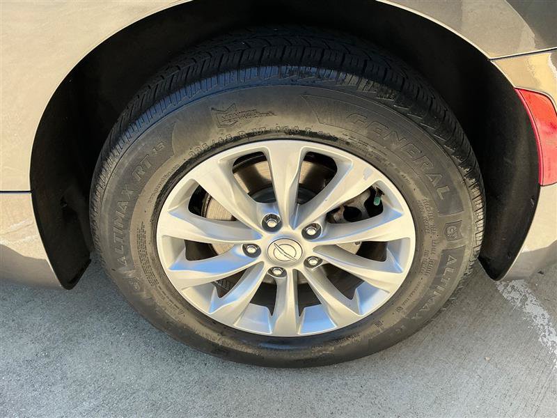 Used 2018 Chrysler Pacifica Touring-L FWD image 24
