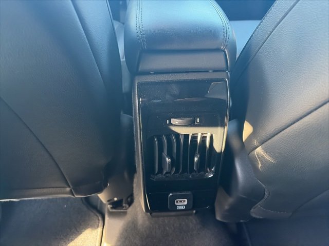 Used 2025 Jeep Compass Latitude w/ Altitude Special Edition image 13