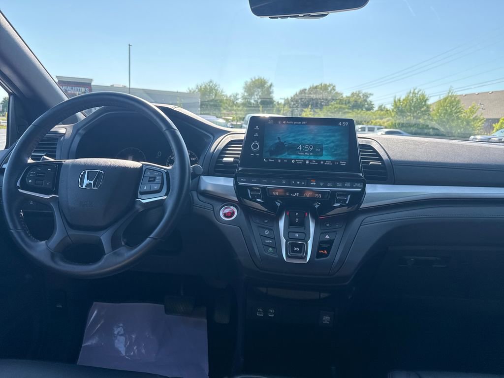 Used 2025 Honda Odyssey Sport-L image 15
