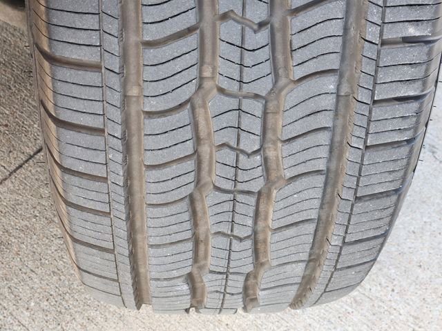 Used 2017 GMC Canyon SLE w/ SLE Convenience Package image 11