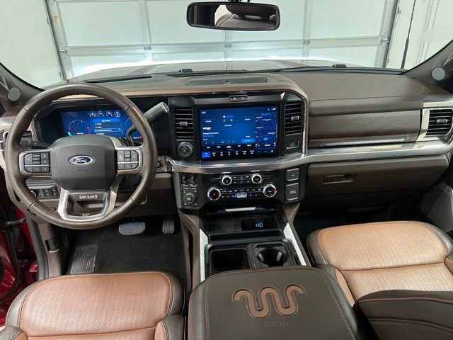 Used 2025 Ford F350 King Ranch w/ FX4 Off-Road Package image 17