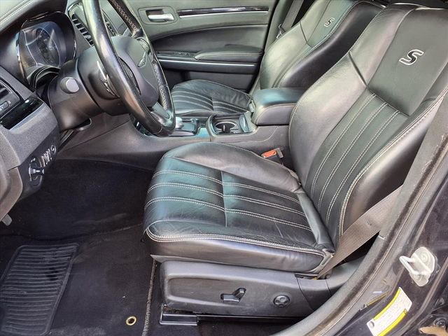 Used 2019 Chrysler 300 S image 8