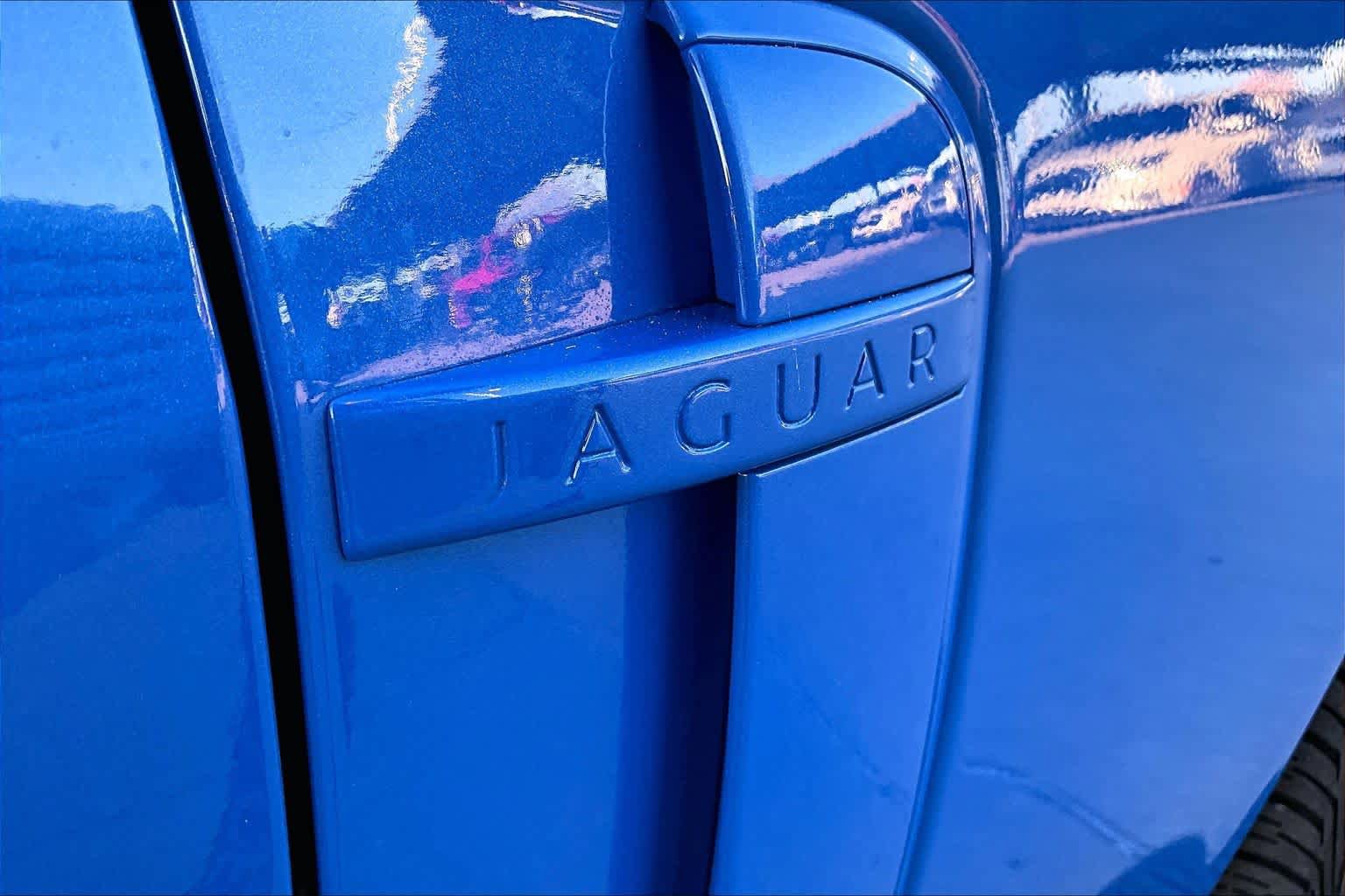 Used 2011 Jaguar XKR R RWD image 9