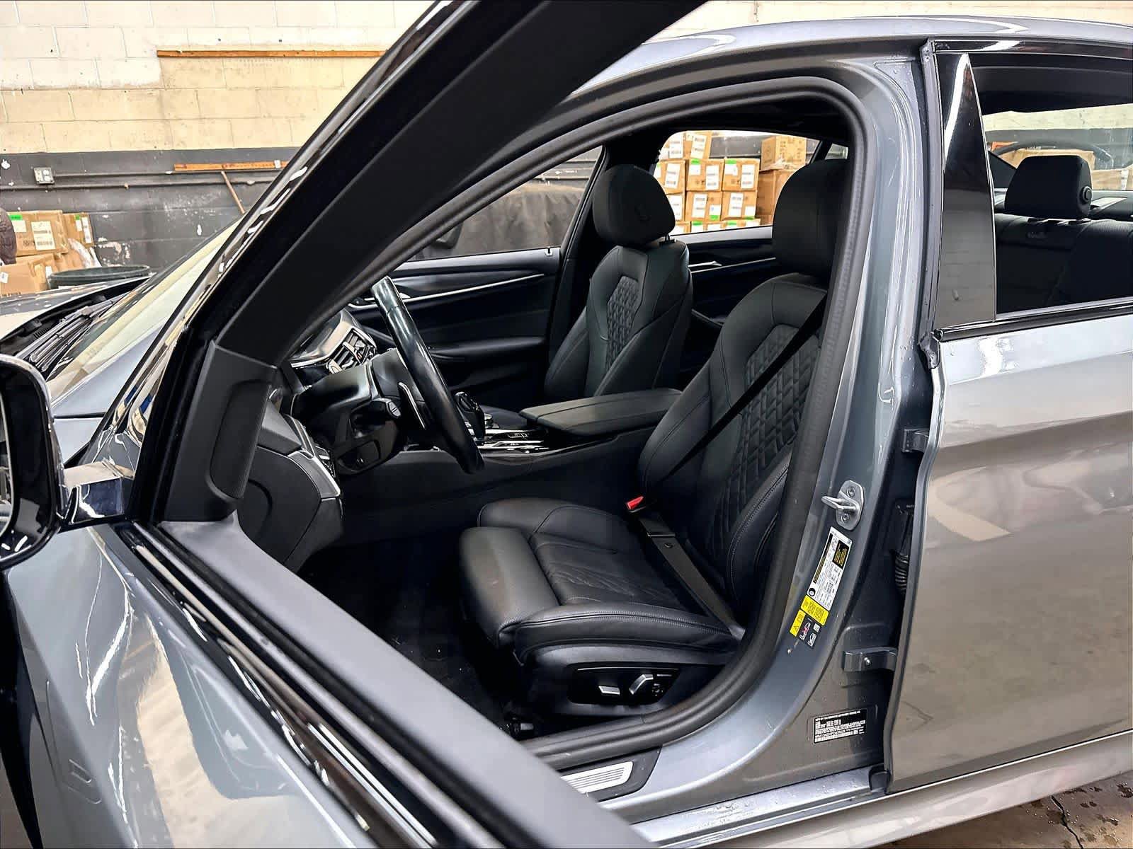 Used 2023 BMW 530e w/ M Sport Package RWD image 27