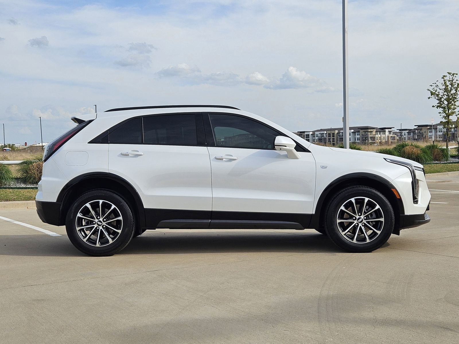 Certified 2025 Cadillac XT4 Sport w/ Cold Weather Package FWD image 7