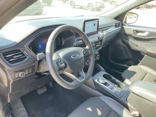 Used 2025 Ford Escape ST-Line Select AWD/4WD image 10