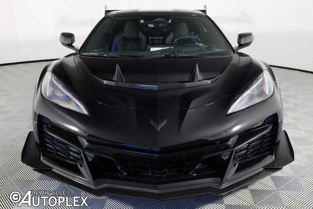 Used 2026 Chevrolet Corvette ZR1 w/ ZR1 Carbon Fiber Aero Package image 2