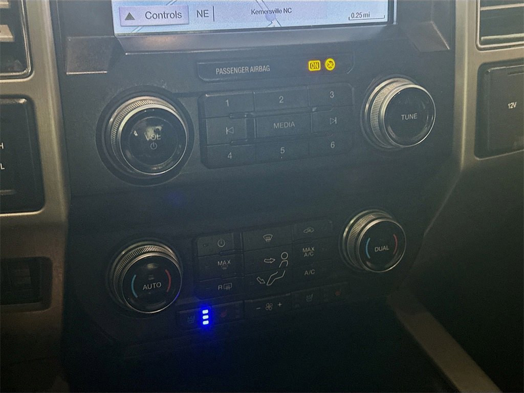 Used 2019 Ford F350 Platinum w/ Platinum Ultimate Package image 18