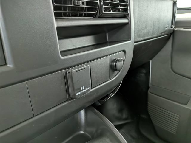 Used 2025 GMC Savana 2500 w/ Driver Convenience Package RWD image 7