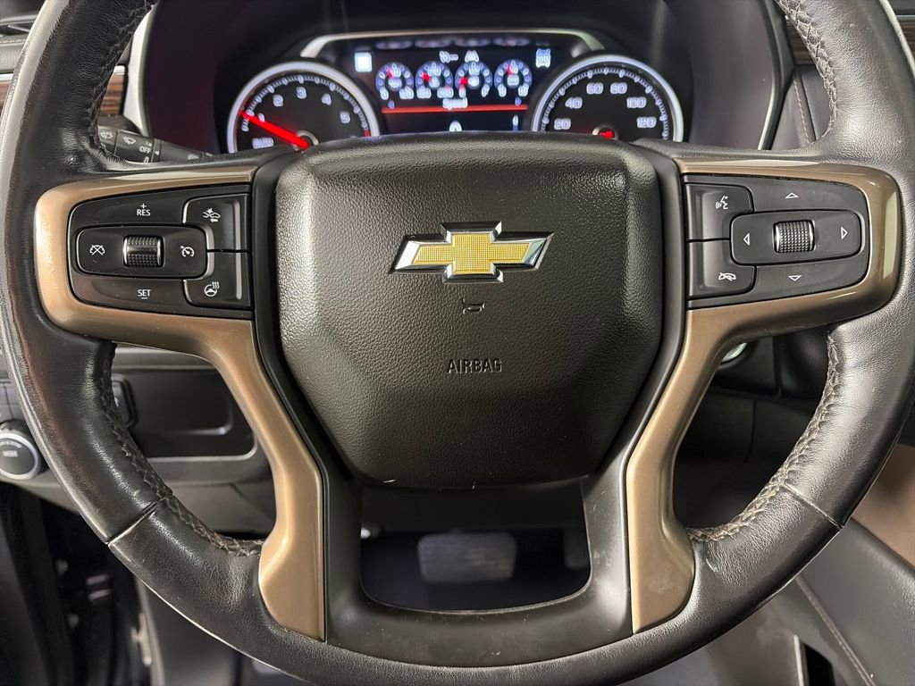 Used 2021 Chevrolet Suburban High Country AWD/4WD image 16