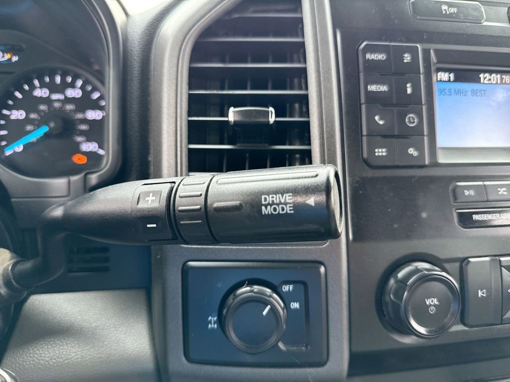 Used 2021 Ford F250 XL w/ Power Equipment Group image 19