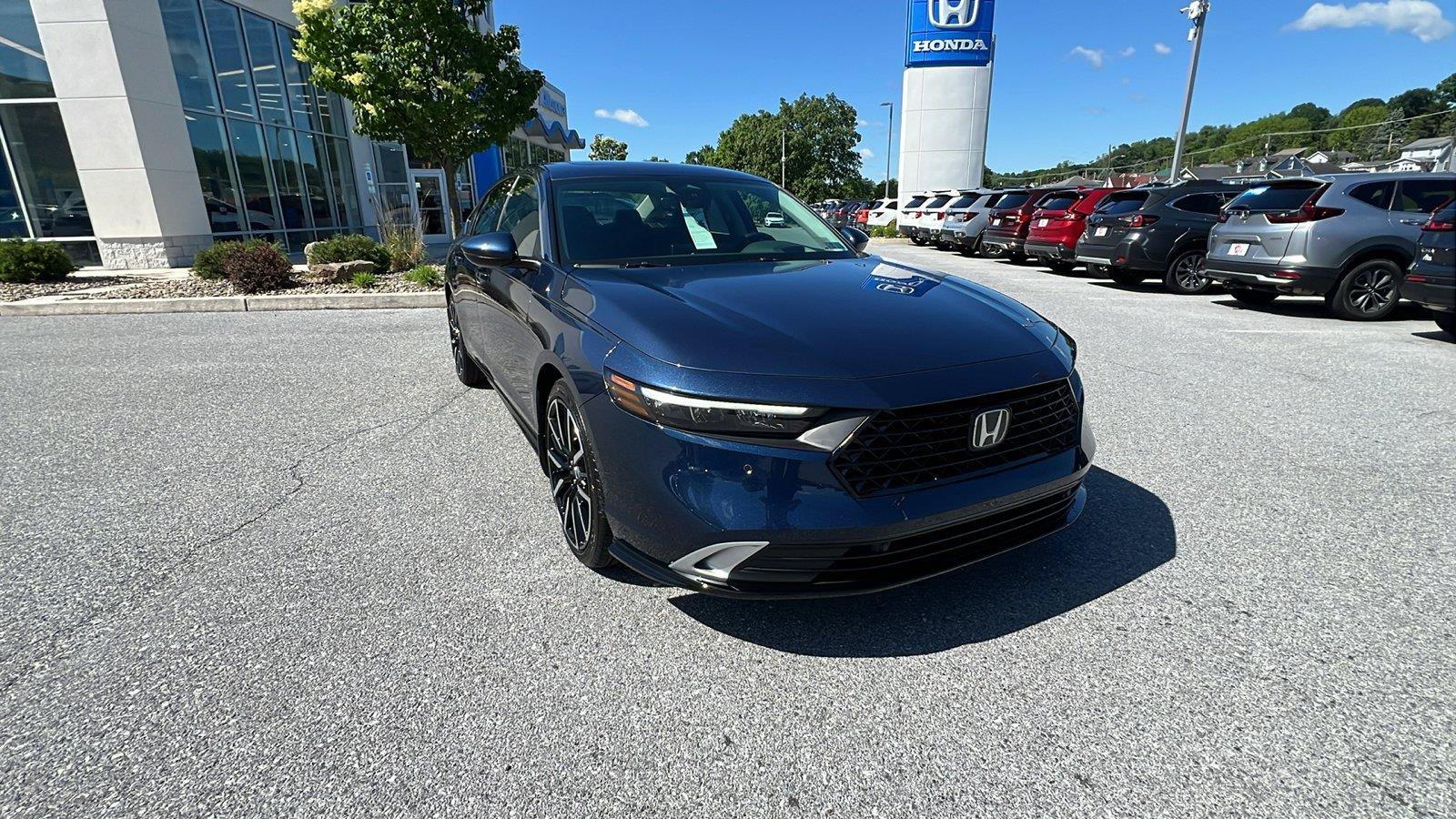 New 2026 Honda Accord Touring image 2