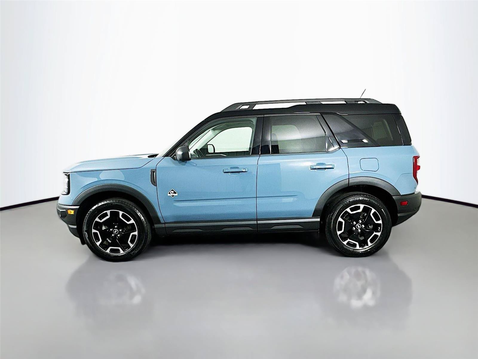 Used 2023 Ford Bronco Sport Outer Banks w/ Tech Package AWD/4WD image 8