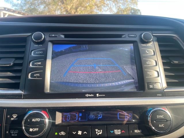 Used 2015 Toyota Highlander XLE image 20