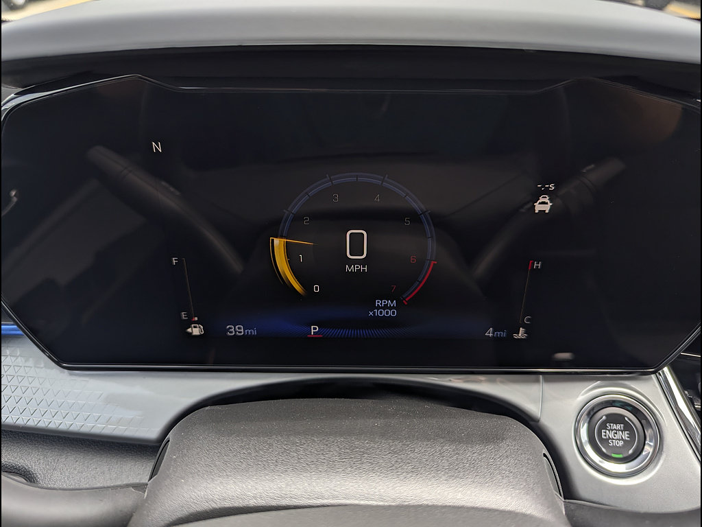 New 2026 Chevrolet Trax LT w/ LT Convenience Package FWD image 2
