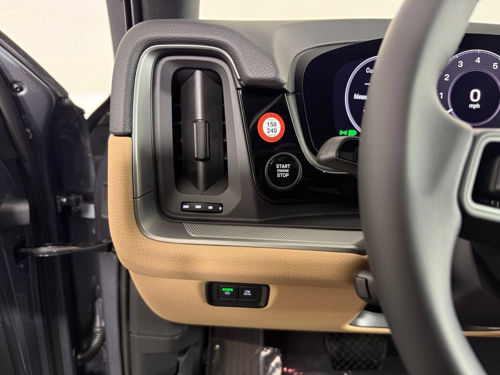 New 2026 Porsche Cayenne AWD/4WD image 25