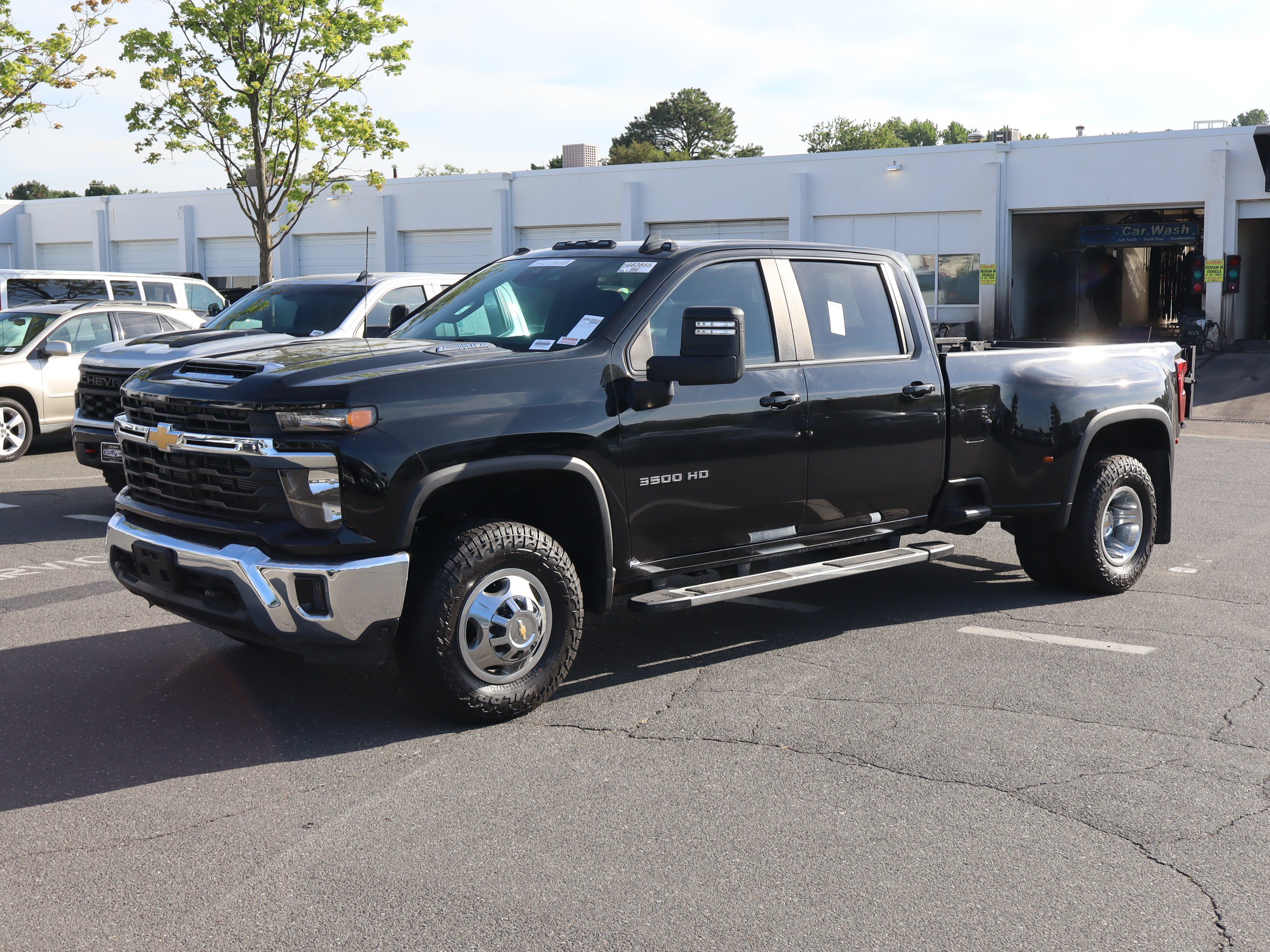 Used 2024 Chevrolet Silverado 3500 LT w/ Convenience Package AWD/4WD image 5