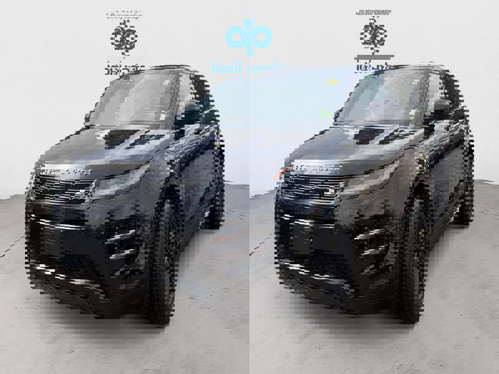 Used 2024 Land Rover Range Rover Evoque Dynamic SE image 2