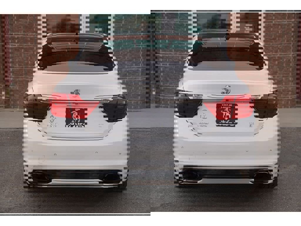 Used 2015 Kia K900 Luxury image 4