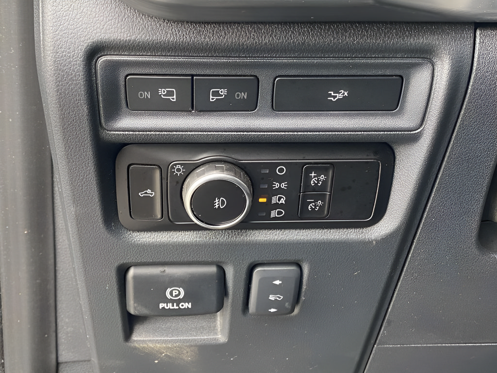 Used 2023 Ford F150 Lariat w/ Equipment Group 502A High AWD/4WD image 16