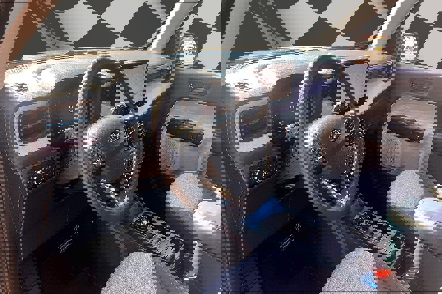 Used 2025 Ford Maverick XLT w/ Equipment Group 302A image 13