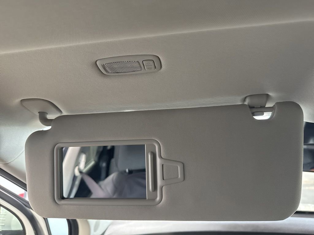 Used 2022 Kia Carnival LX image 41