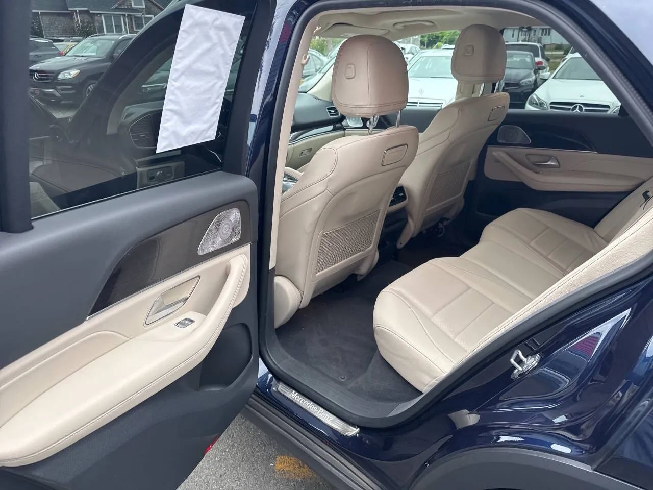 Used 2020 Mercedes-Benz GLE 350 4MATIC w/ Premium Package image 22